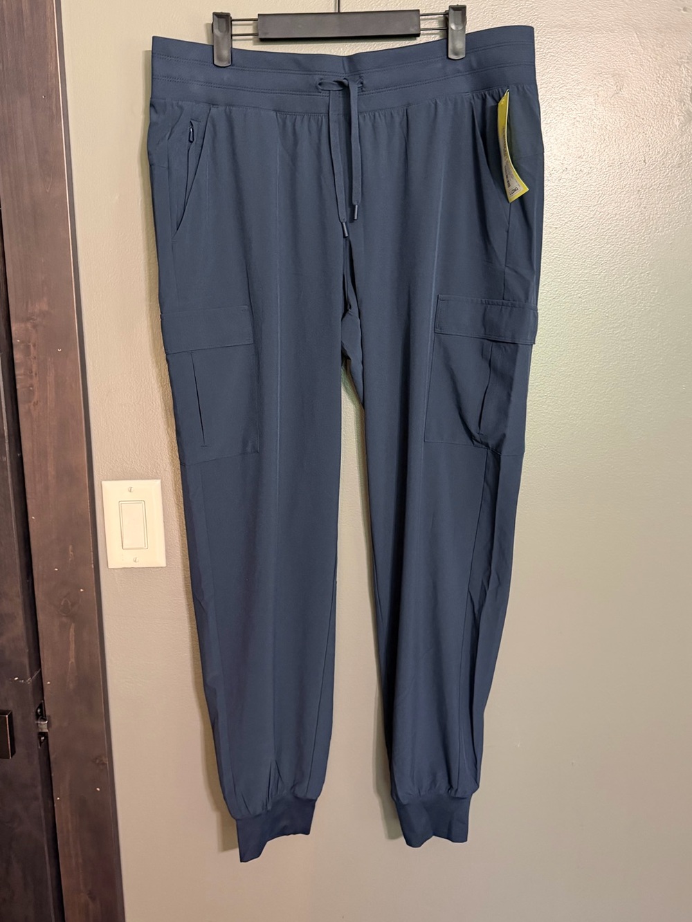 NWT All in Motion Dark Blue Cargo Jogger Pants Tall - Size L Long